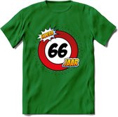 66 Jaar Hoera Verkeersbord T-Shirt | Grappig Verjaardag Cadeau | Dames - Heren | - Donker Groen - L