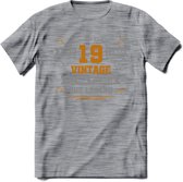 19 Jaar Legend T-Shirt | Goud - Zilver | Grappig Verjaardag Cadeau | Dames - Heren | - Donker Grijs - Gemaleerd - S