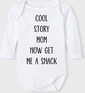 Baby Rompertje met tekst 'Cool story mom, now get me a snack' |Lange mouw l | wit zwart | maat 50/56 | cadeau | Kraamcadeau | Kraamkado