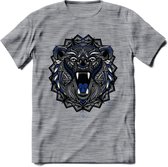 Beer - Dieren Mandala T-Shirt | Donkerblauw | Grappig Verjaardag Zentangle Dierenkop Cadeau Shirt | Dames - Heren - Unisex | Wildlife Tshirt Kleding Kado | - Donker Grijs - Gemalee