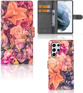 Flipcase Geschikt voor Samsung Galaxy S22 Ultra Telefoon Hoesje Cadeau voor Moeder Bosje Bloemen
