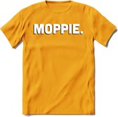 Moppie - Valentijn T-Shirt | Grappig Valentijnsdag Cadeautje voor Hem en Haar | Dames - Heren - Unisex | Kleding Cadeau | - Geel - XL