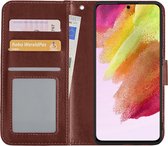 Hoes Geschikt voor Samsung S21 FE Hoesje Book Case Hoes Flip Cover Wallet Bookcase - Bruin