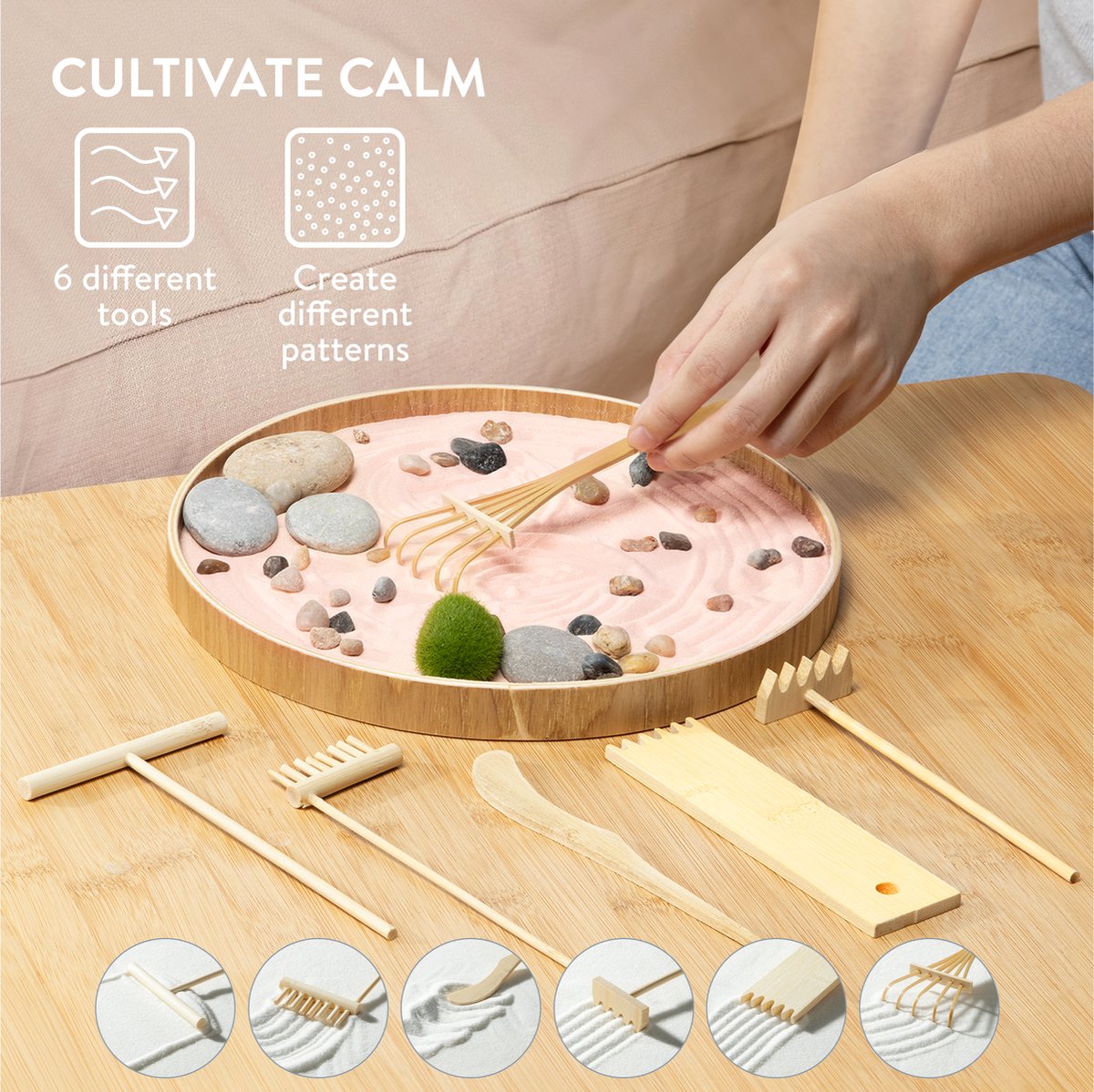 porlik Japanse Zen Tuin voor Bureau - 9 x 7 Desktop Mini Zen Tuin met Wit Zand Kunstmatige Bonsai Boom Rotsen Harken & Accessoires - Meditatie Zen Geschenken Zand Tuinkit voor Kantoor