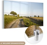 MuchoWow® Glasschilderij 160x80 cm - Schilderij acrylglas - Zomer - Weg - Zee - Foto op glas - Schilderijen