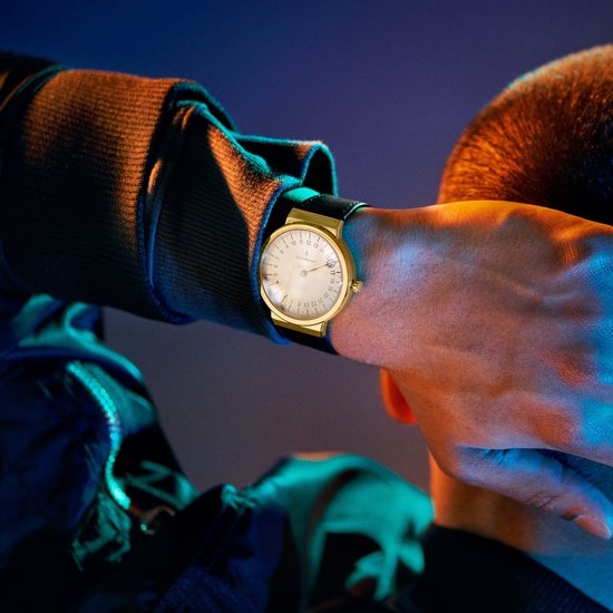 Troy Calm 24 uurs Horloge met een Wijzer bol