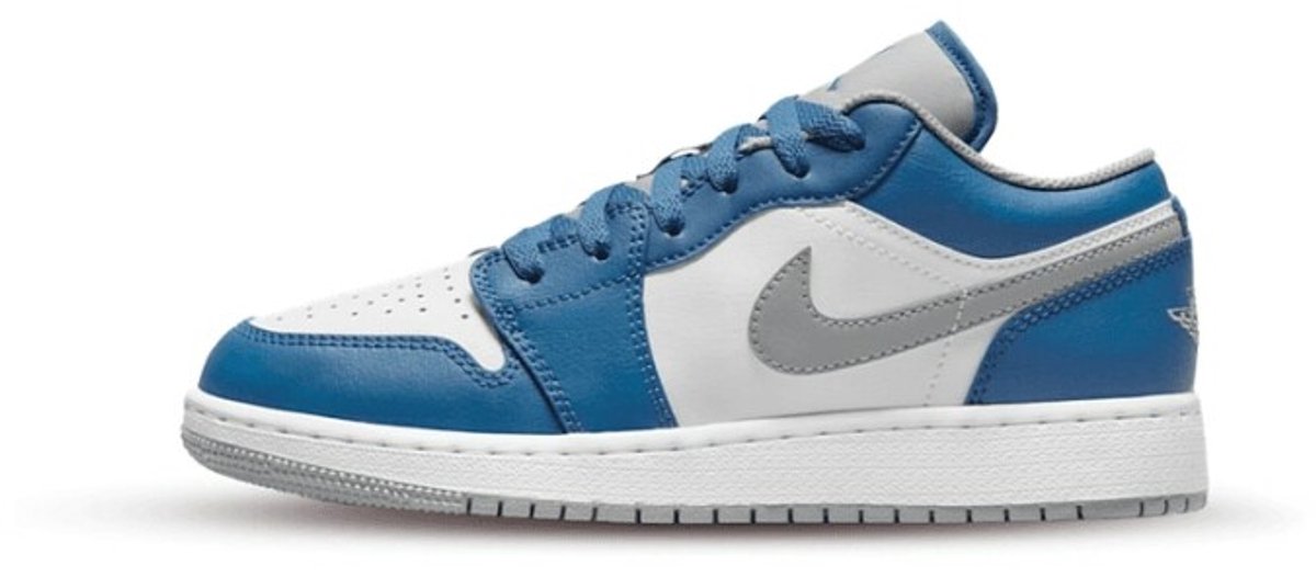 Air Jordan 1 Low (GS) - Sneaker - Maat 36