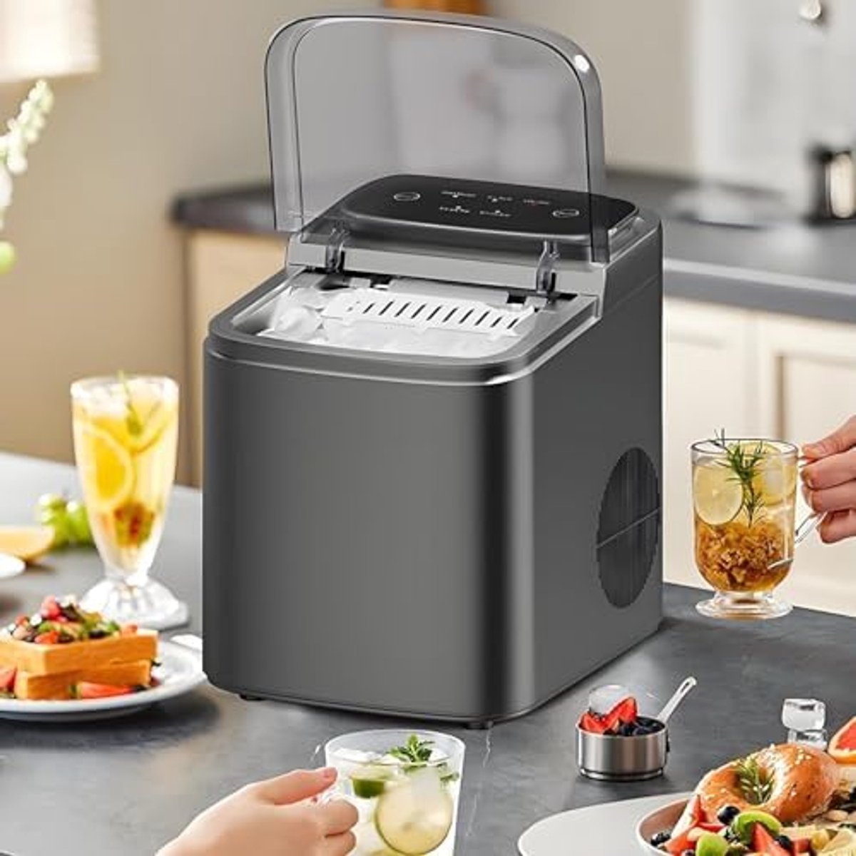 Draagbare ijsblokjesmachine - Zelfreinigend apparaat - Snelle ijsbereiding - Zachte kauwbare ijsblokjes - 12 kg per dag - Zwart wit