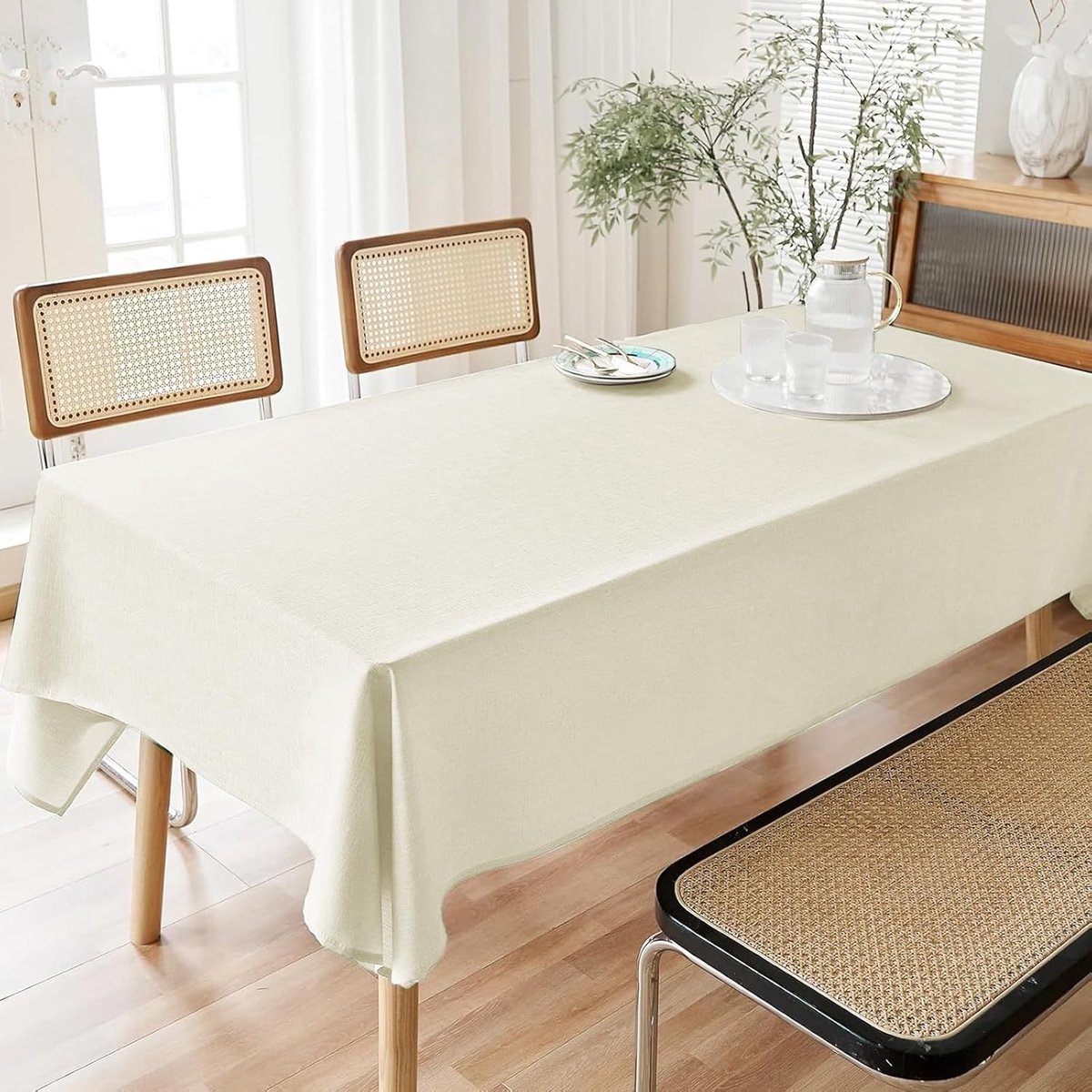 Tafelkleed - Linnenlook kleed - Eettafel decoratie - Waterafstotend - 140 x 200 cm - Beige