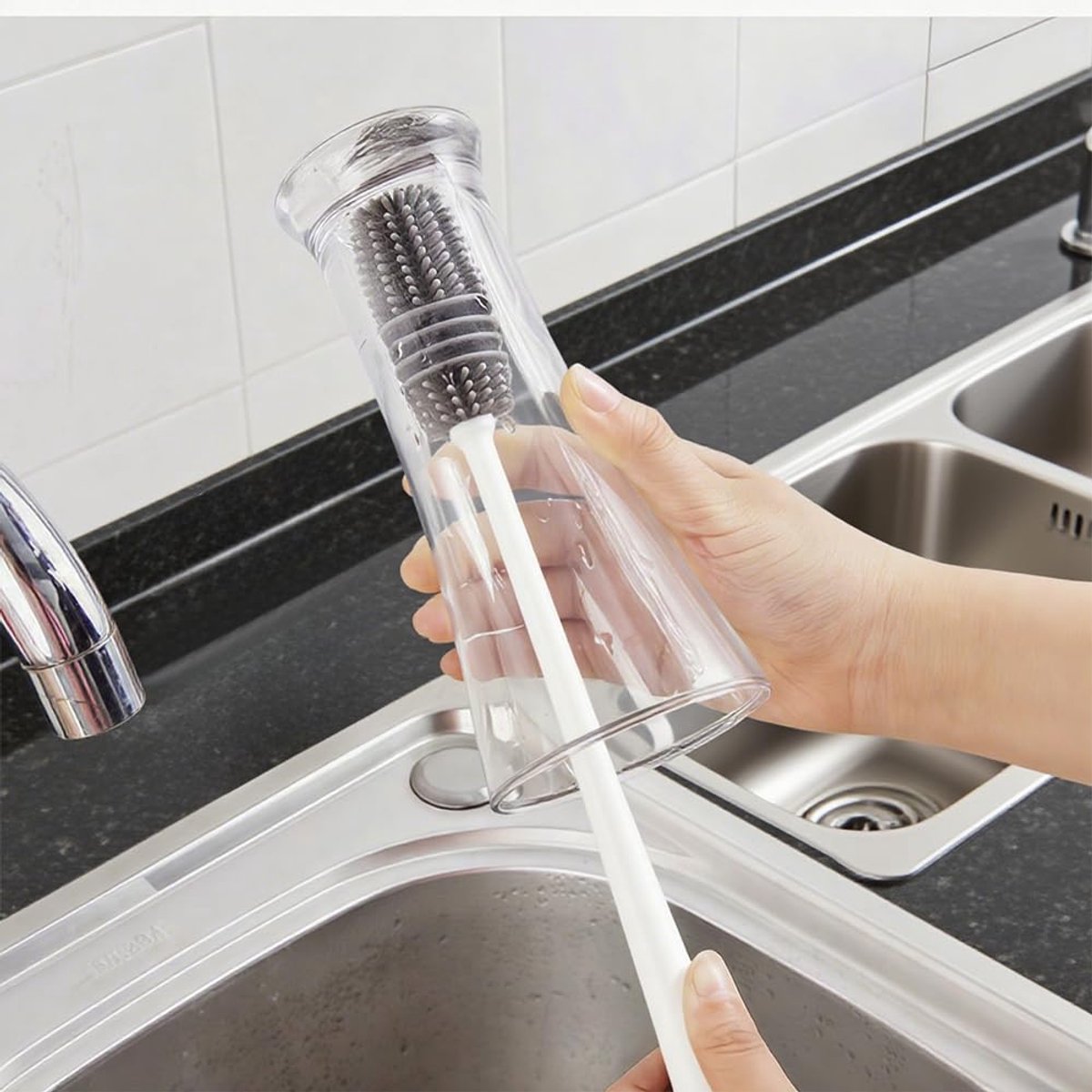 carmdering - Mehrzweck-Silikonbürste Mit Langem Griff - Herbruikbare Siliconen Borstel - Schoonmaakborstel - Intensief Schrubben - Hygiënische Borstelharen - Food-Grade Silicone - Geurloos En Huidvriendelijk - Ideaal Voor Keuken En Badkamer - 1 Stuk