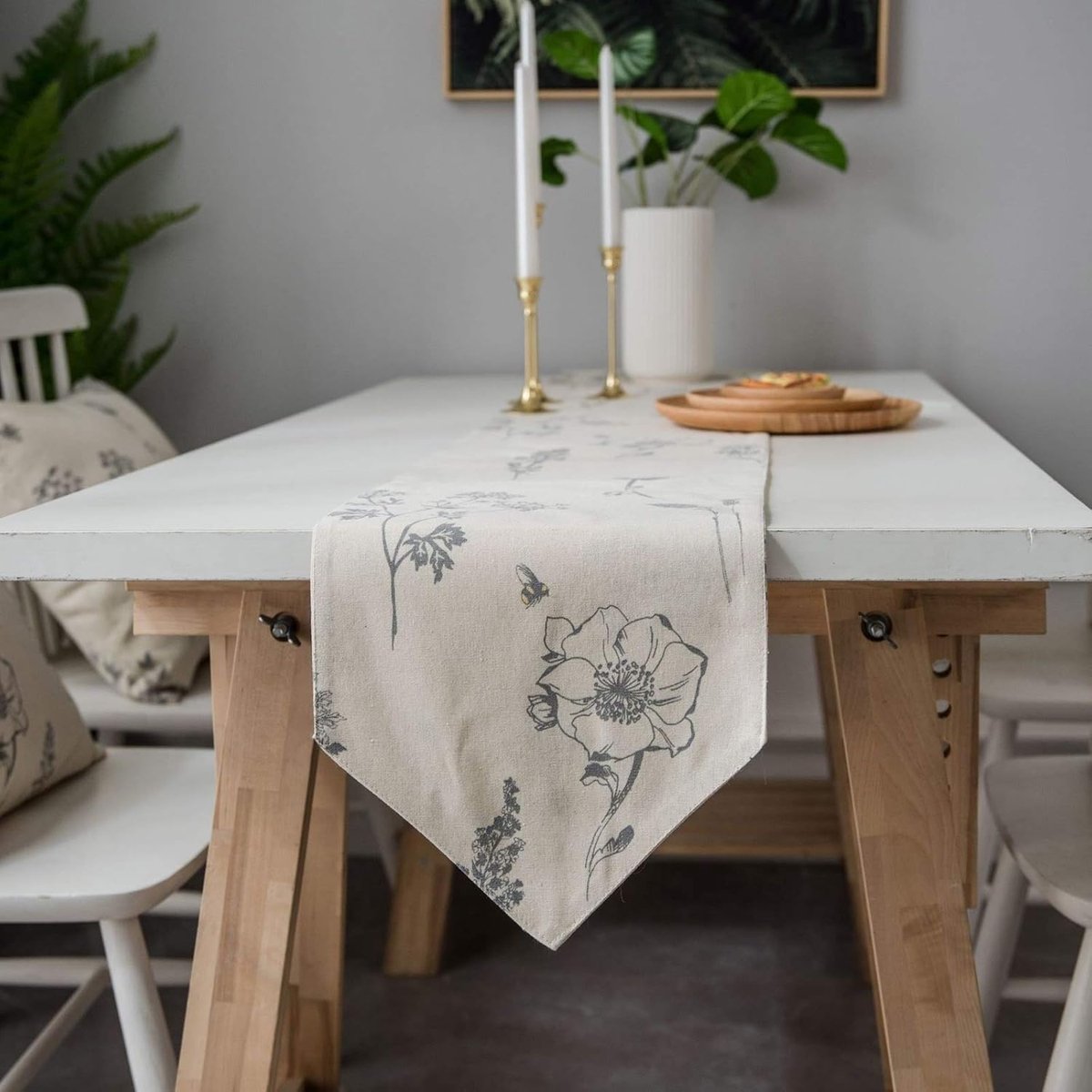 Tafel Runner - Decoratieve Runner - Tafel Decoratie - Bloemenprint - 30x200CM - Beige