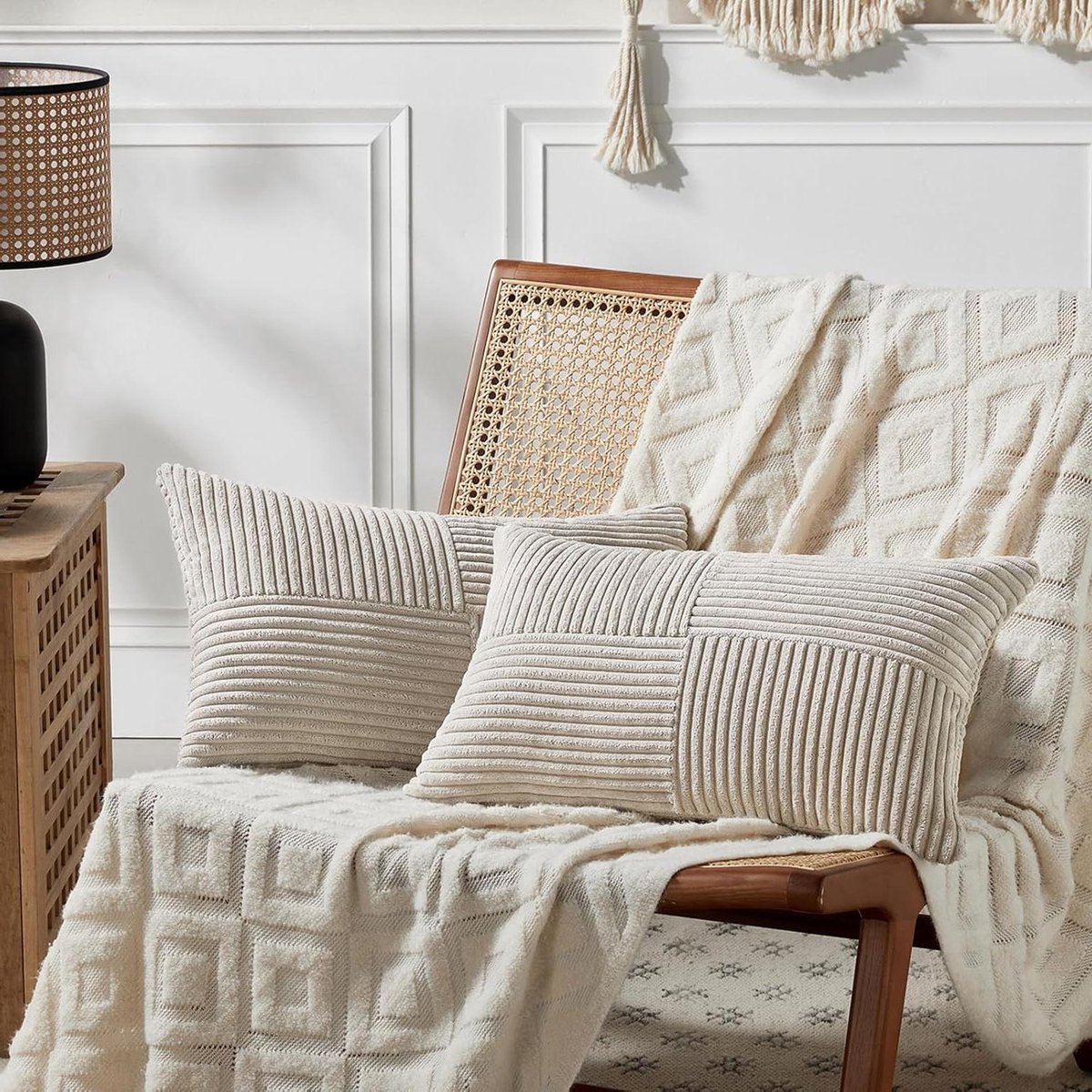 Kussenhoezen Set - Decoratieve Kussenovertrekken - Woonkamer Aankleden - Zacht Corduroy Ribweefsel - 50 x 70 cm - Taupe