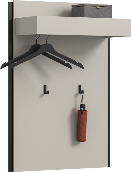 Beige garderobepanel met twee zwarte kapstokken, een bruine paraplu en twee zwarte kledinghangers.