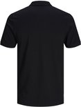 Zwarte poloshirt met korte mouwen, gedragen door een man. Achteraanzicht.