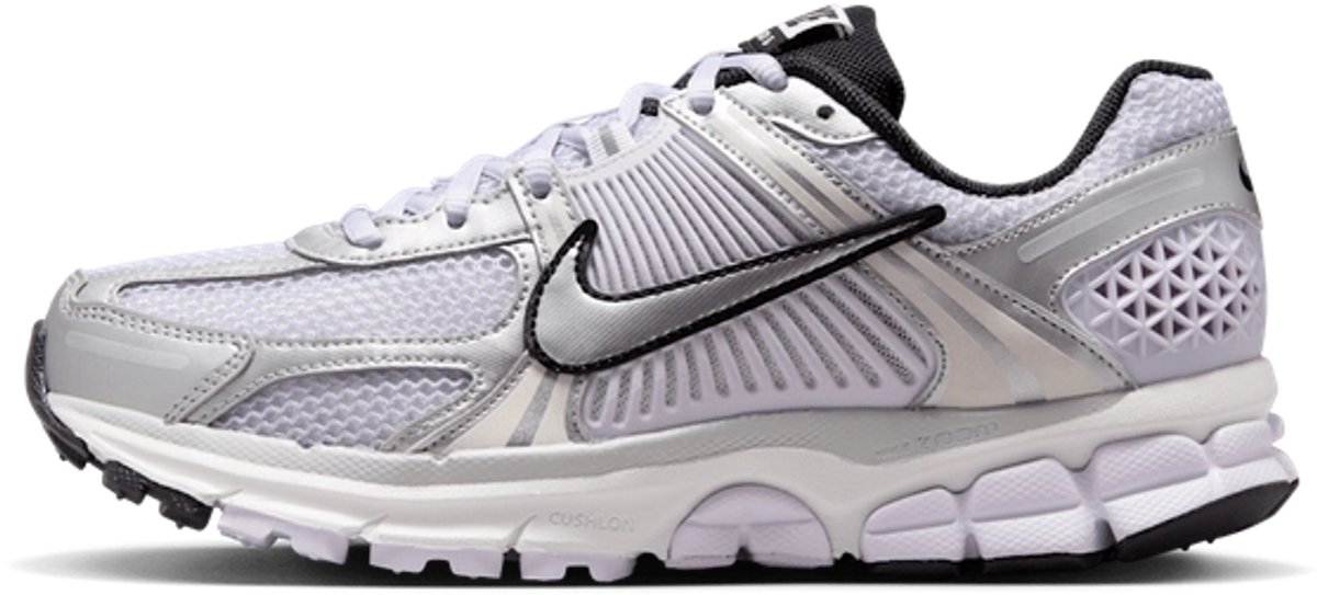 Nike Zoom Vomero 5 ‘Barely Grape’ . Wit