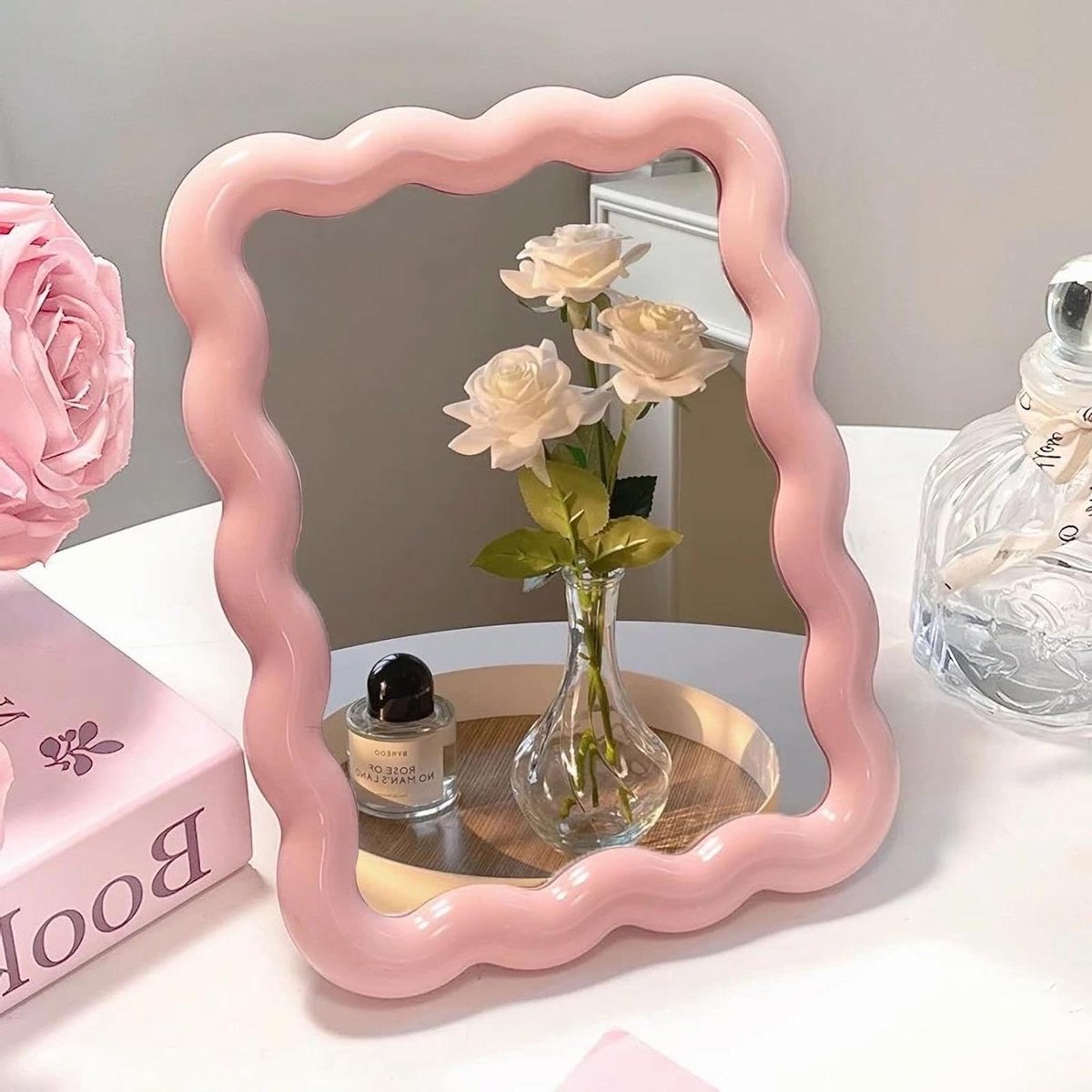 Wavy Tafel Spiegel - Mini Make-up Spiegel - Make-up Aanbrengen - Uniek Golvend Design - Niet Gespecificeerd - Roze