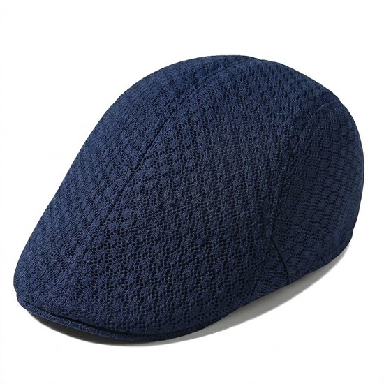 Casquette plate bleu marine en mesh texturé, sur fond blanc.