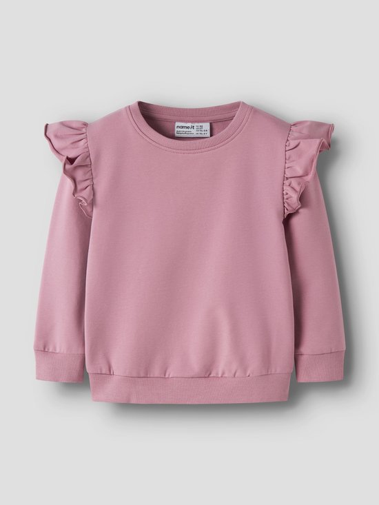 Roze sweater met ruches op de schouders, lange mouwen en een ronde hals. Merklabel zichtbaar.