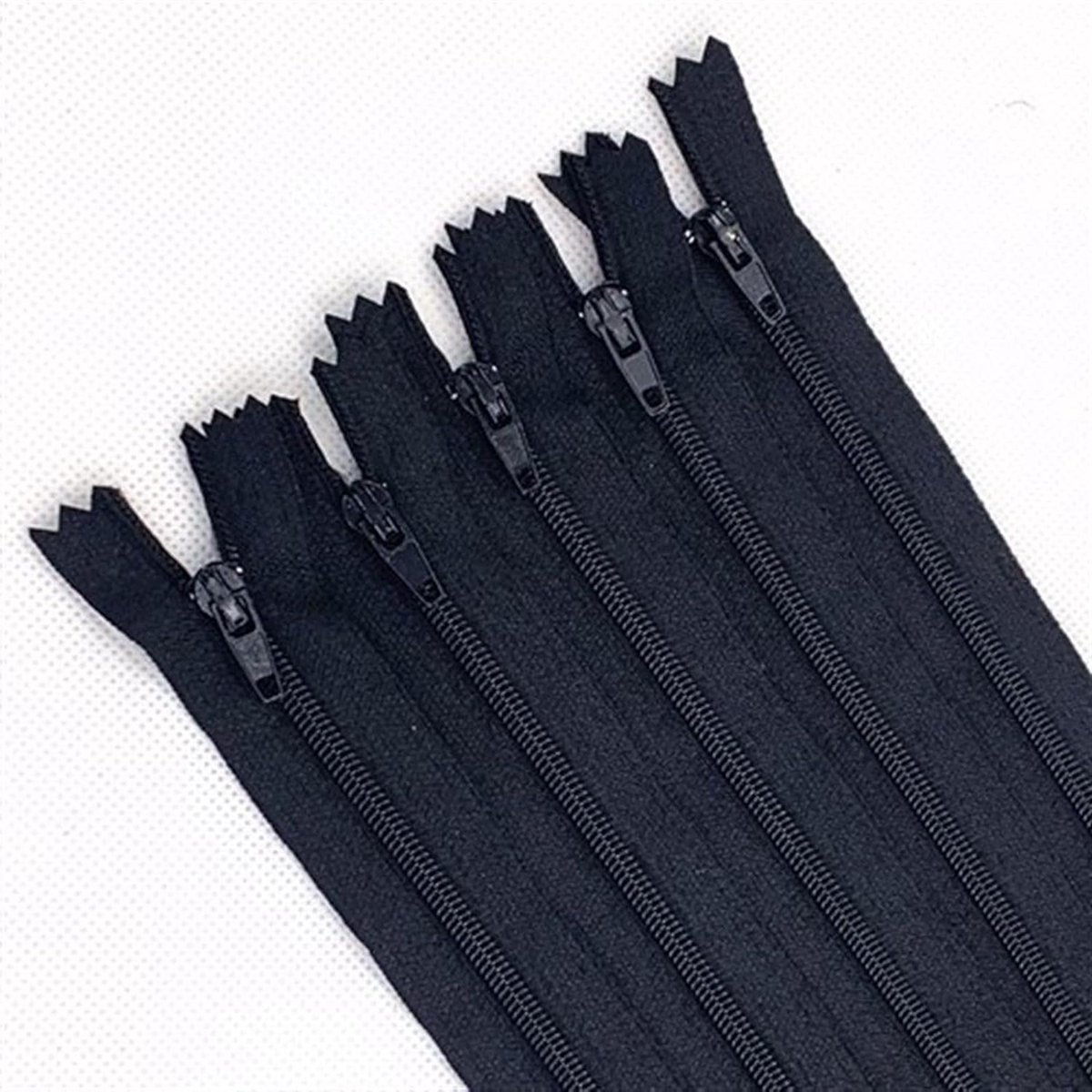 Naairitsen Set - Klus Ritsen - Kleding Reparatie - Nylon Spoel - 10 Stuks - Zwart