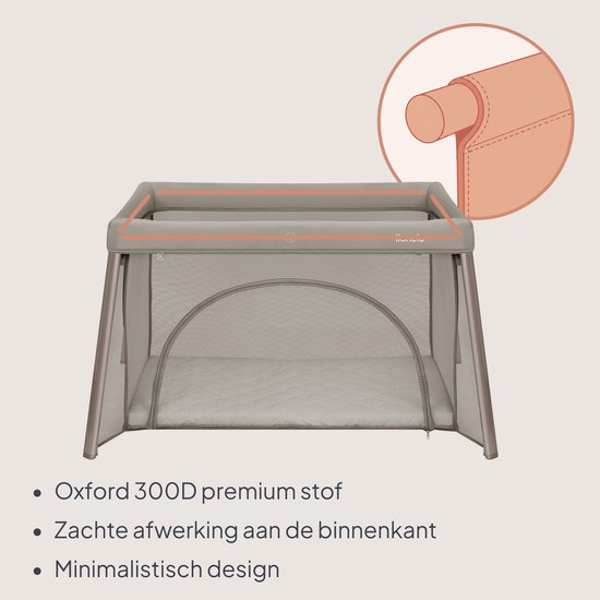 Detail van het grijze reisbedje met de vermelding 'Oxford 300D premium stof' en 'minimalistisch design'.