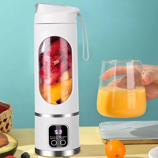 Deze draagbare blender heeft 12 messen, een inhoud van 450 ml, is lichtgewicht en draagbaar (500 g), heeft 3 snelheidsstanden, werkt met 12.000 toeren per minuut en wordt geleverd met een oplaadbare USB-C-batterij en een sapbeker. — afbeelding 5