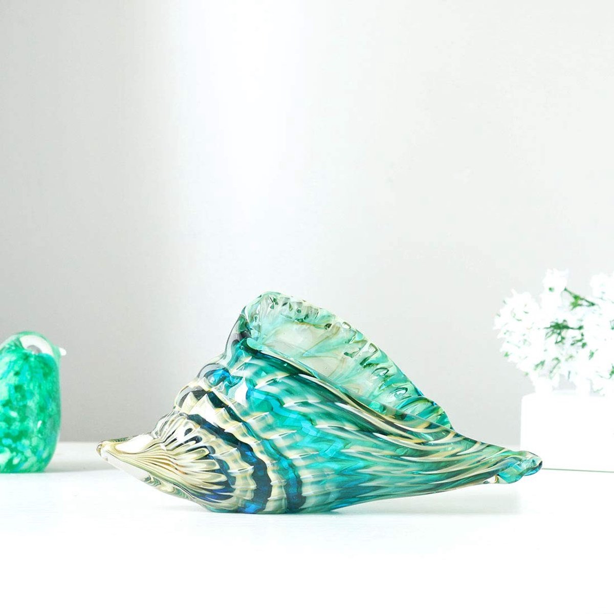 Allecto - Handgeblazen Glazen Schelp - Dierfiguur - Uniek Decoratieobject - Groen & Blauw - Modern Kunstwerk - Perfect voor Thuis of Kantoor - 22.5cm