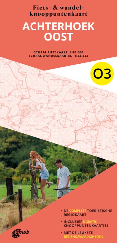 Fiets- & wandelknooppuntenkaart Achterhoek Oost, schaal 1:80.000. Jong stel op een heuvelachtig landschap.