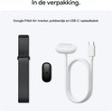 Google Fitbit Air-tracker, bandje en USB-C-oplaadkabel in de verpakking.