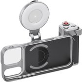 Zilveren smartphonecase met zwarte greep en magnetische ring, met een verstelbare ringlamp erop.