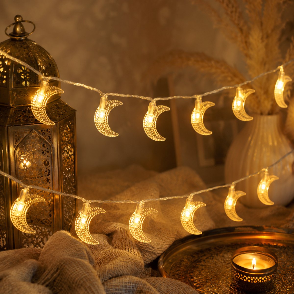 Lynn's Led Maantjes Lichtsnoer - 6 meter - 40 Lichtjes - Warm Wit - Batterij - Slaapkamer