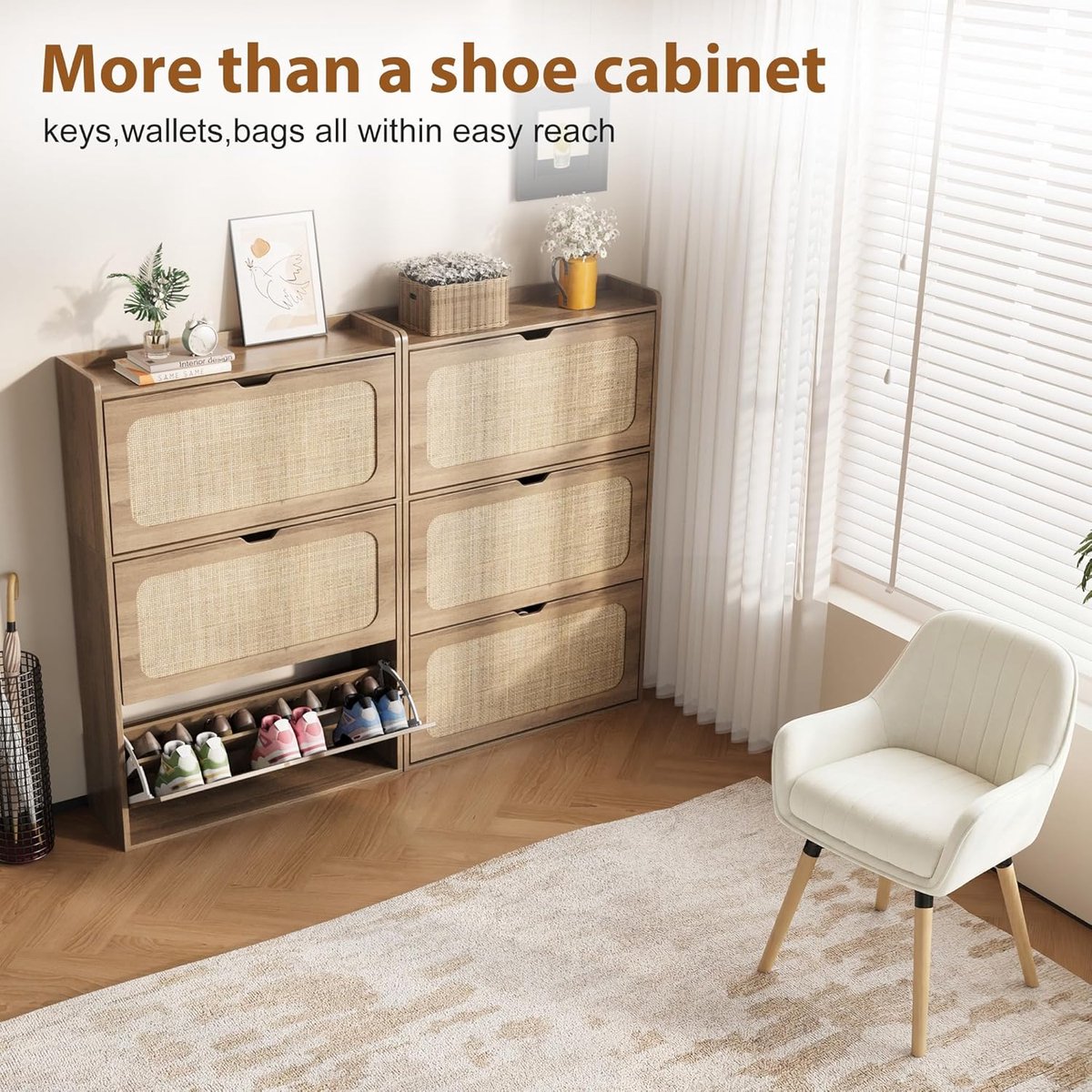 Schoenenkast met 3 Kleppen en Open Vakken – Smalle Schoenenkast met Rattan Look – Gesloten Schoenopbergkast voor Hal en Gang – Ruimtebesparend Schoenenrek met Verstelbare Vakken en Anti-Kantel Beveiliging – 80 x 24 x 122 cm – House&Garden