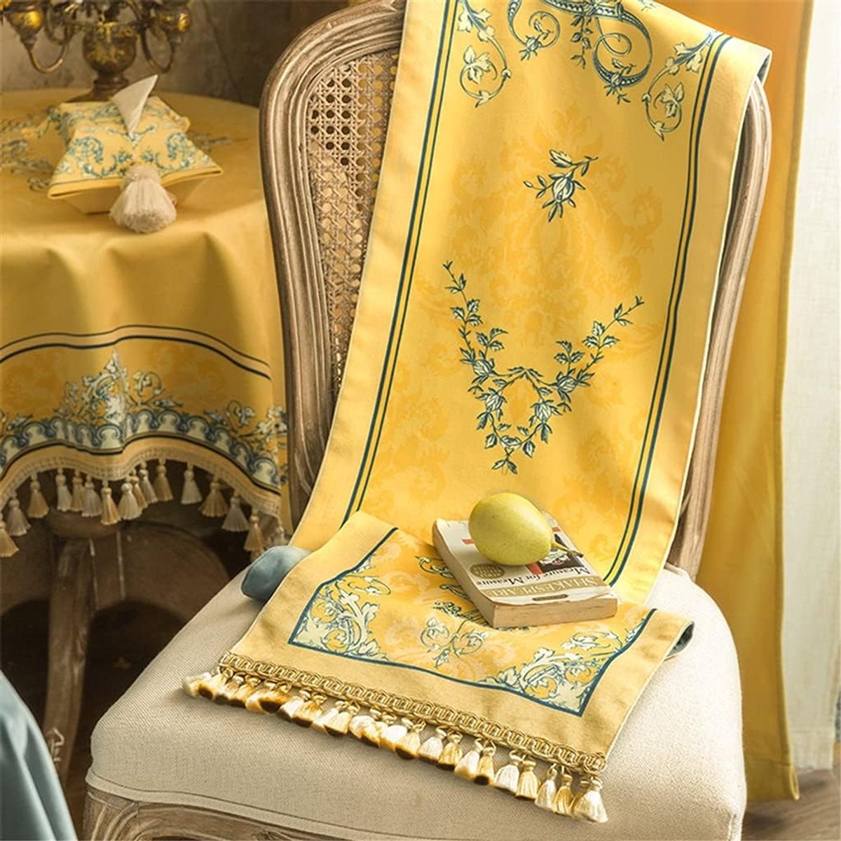 Tafelloper Decoratie - Eettafel Kleed - Tafel Aankleden - Europees Design - 30x220 cm - Geel