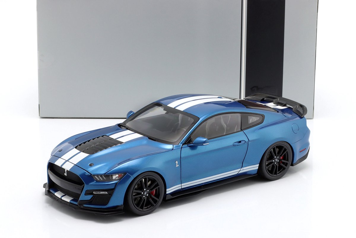Ford Mustang Shelby GT500 2022 - 1:18 - IXO Models