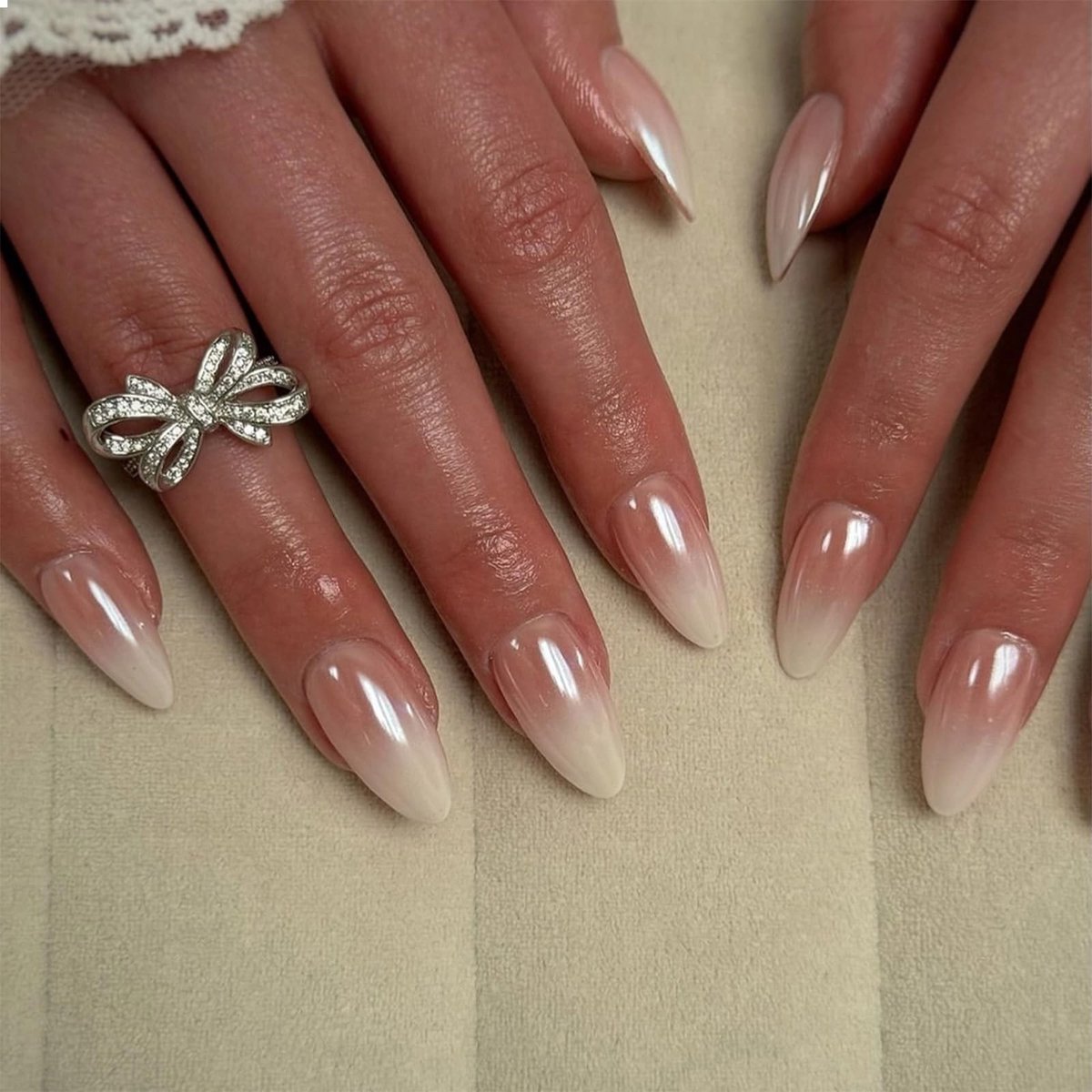 aladdien - kunstnagels - 30-delige set - amandelvorm - chrome afwerking - volledige dekking - roze kleur - perfect voor nagelstyling - ideaal voor f...