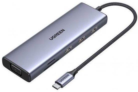 Grijze UGREEN USB-C hub met een korte, gevlochten zwarte kabel en USB-C stekker.
