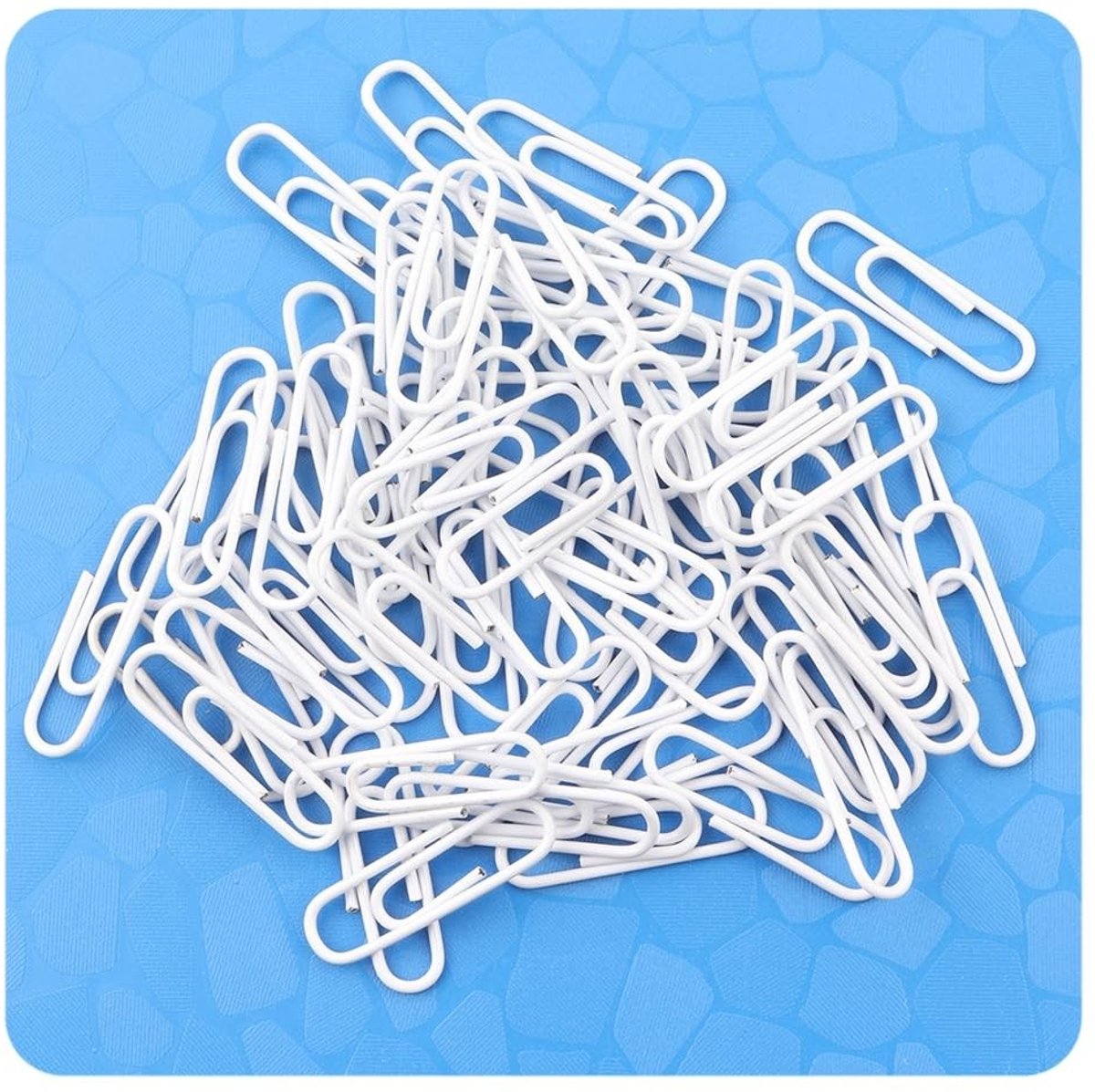 Smoakez - Paperclips - Gekleurde metalen paperclips - Duurzaam en roestbestendig - 28 mm - Kantoor- en schoolmateriaal - 100 stuks - Wit