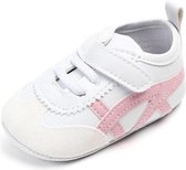 Wit met roze sneakertjes - Kunstleer - Maat 18 - Zachte zool - 0 tot 6 maanden