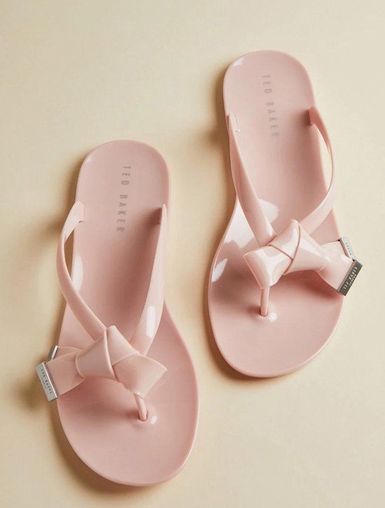 pink flip flops