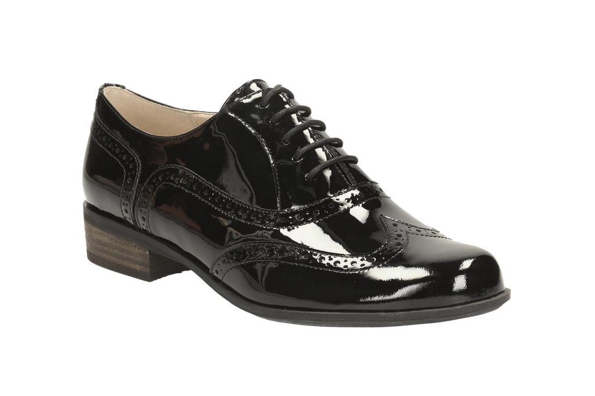 clarks black shiny shoes