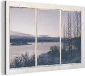 Wanddecoratie Metaal - Aluminium Schilderij Industrieel - Doorkijk - Meer - Berg - 90x60 cm - Dibond - Foto op aluminium - Industriële muurdecoratie - Voor de woonkamer/slaapkamer