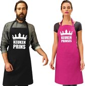 Koppel cadeau set: 1x Keuken prins keukenschort zwart heren + 1x Keuken prinses roze dames - Cadeau huwelijk/ bruiloft/ verjaardag