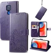 Voor Motorola G Play Vier-blad sluiting Reliëf Gesp Mobiele Telefoon Bescherming Lederen Case met Lanyard & Card Slot & Portemonnee & Beugel Functie (Paars)
