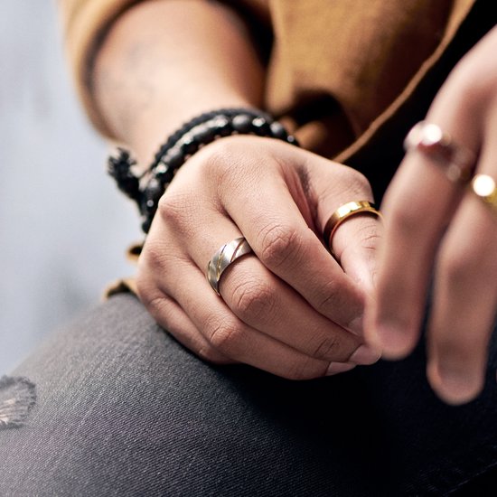 Bague Aesop en vagues de titane argenté et doré