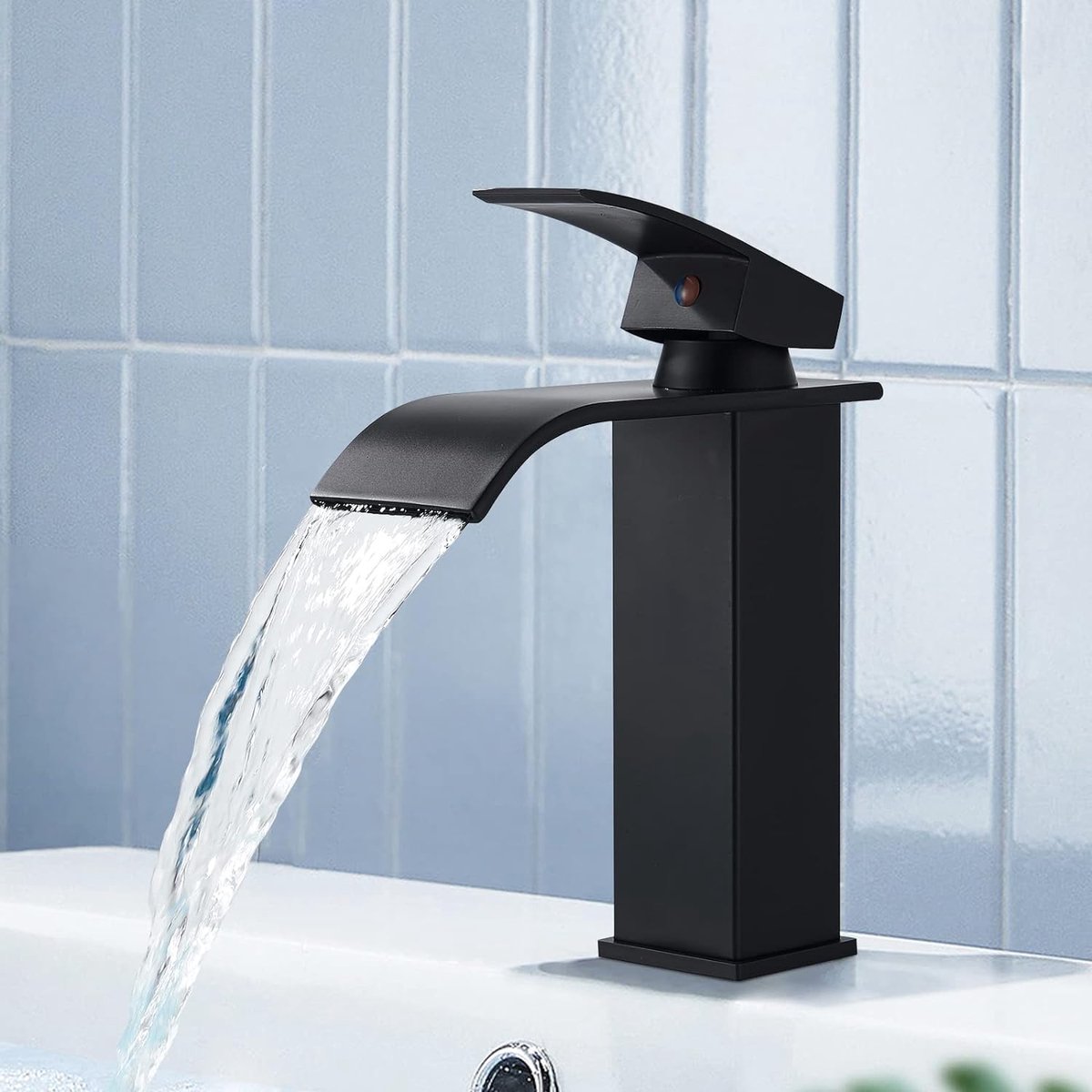 Waterkraan Badkamer Wastafelkraan Modern Badkamerkraan Wastafelmengkraan Waterval Badkamer Kraan Eengreepsmengkraan Warm en Koud Verstelbare Wastafelarmatuur