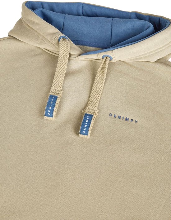 Beige hoodie met blauwe capuchonvoering, trekkoord en DENIMFY logo.