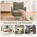 Stoel met groene en witte strepen, houten pootjes, afgebeeld in diverse interieurs.