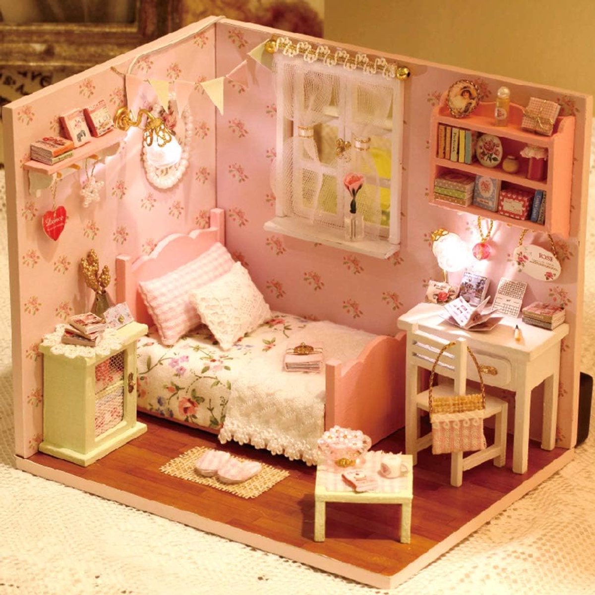 Miniatuur Poppenhuis - Houten Knutselhuis - Creatief Hobbyen - Verbeter Handigheid - 25 x 6 x 20 cm - Roze Blauw