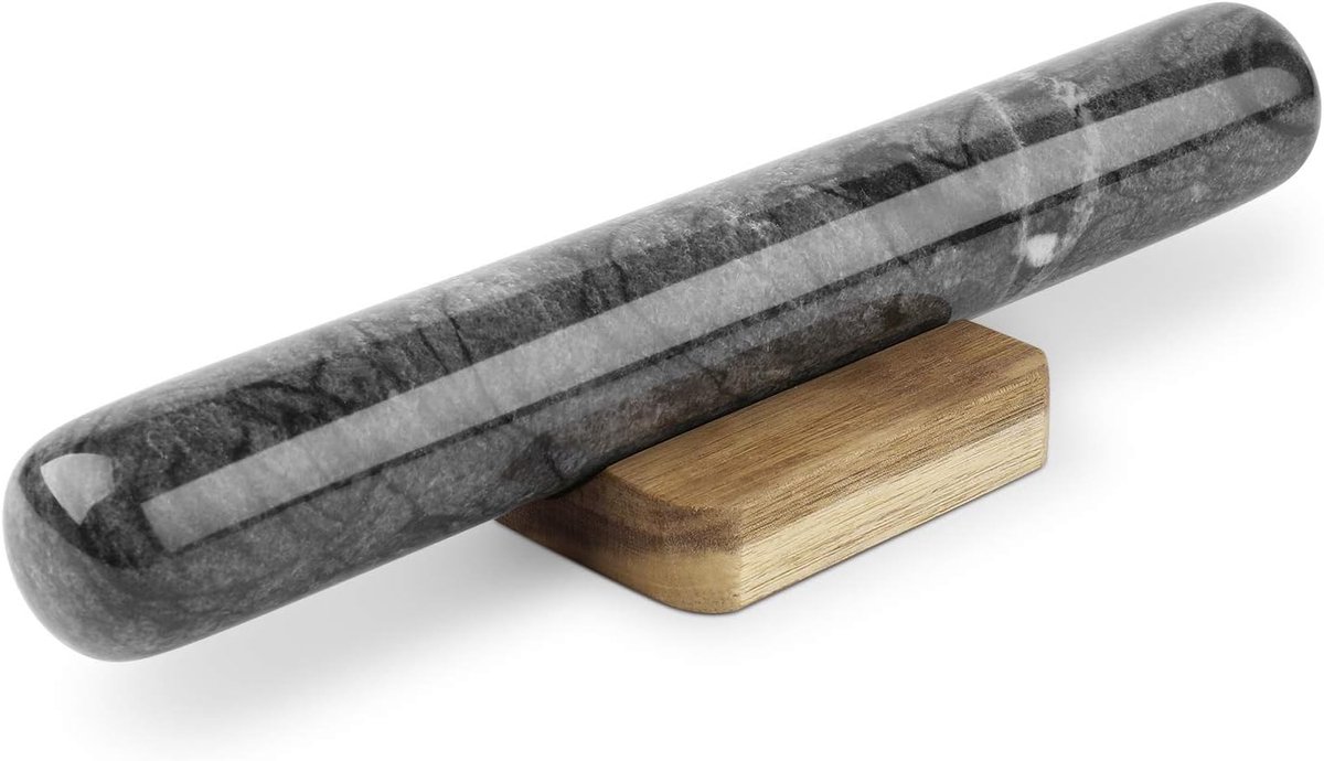 Marmeren deegroller met houten handvat en standaard voor perfect bakken