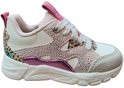 Roze lage sneaker met glitter, leopard print en paarse metallic details. Witte zool.