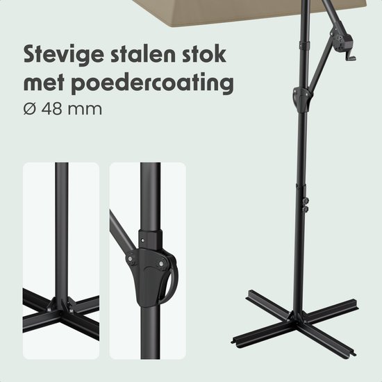Detail van de stevige stalen stok met poedercoating van een parasol.